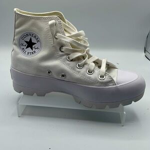 Converse White Chuck Taylor All Star LUGGED HI Sneaker, size 7